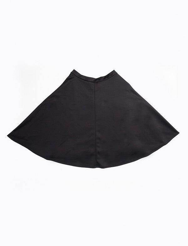 Knee Length circle skirt with side seam pockets - JUST - JEN BOUTIQUE