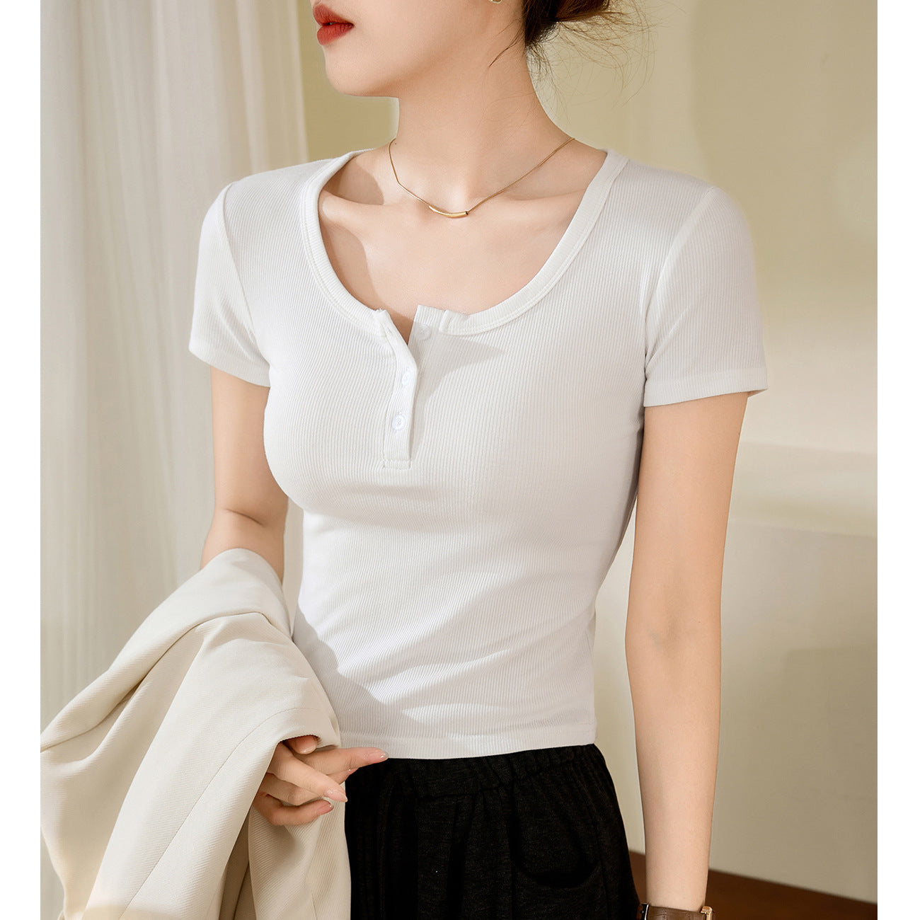 Button up U-neck short sleeved top