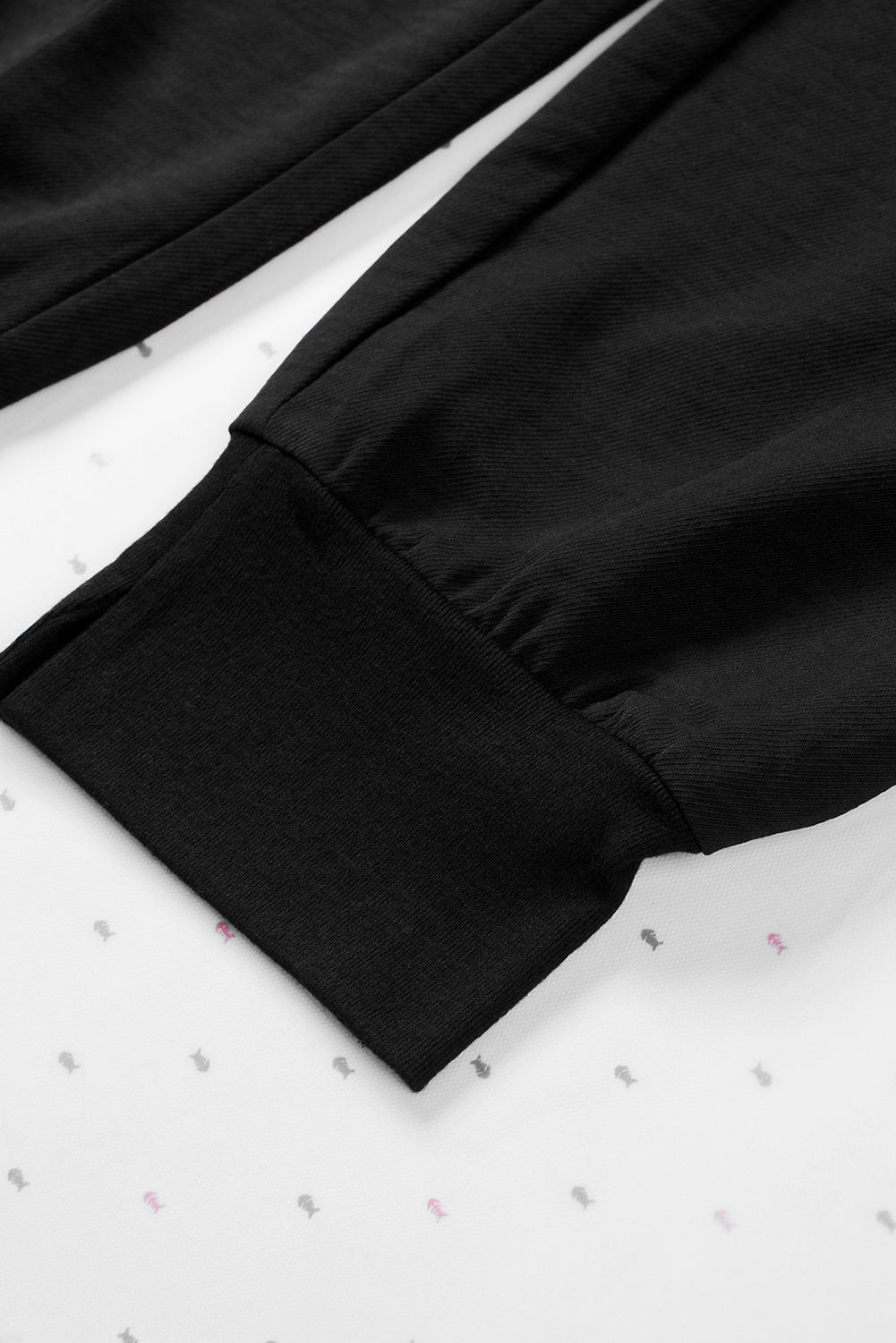 Black Casual Pocketed Tapered Elastic Waist Joggers