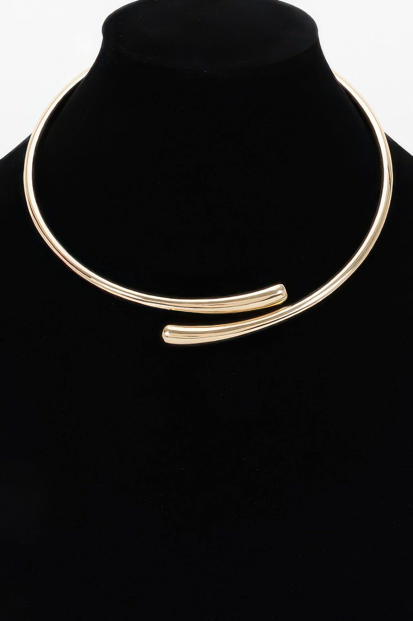 Metal Necklace - JUST - JEN BOUTIQUE