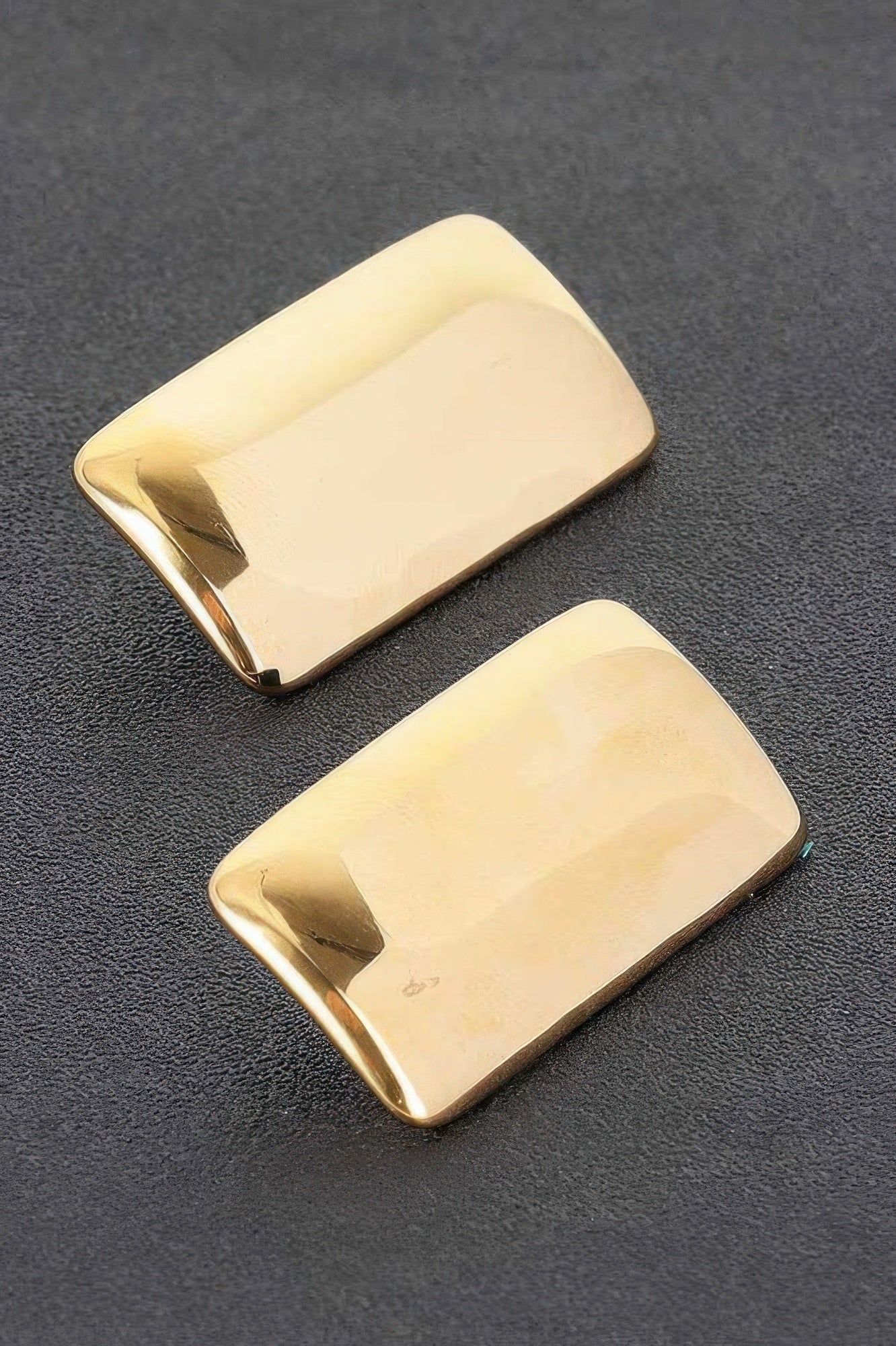 Gold Plated Metal Earring - JUST - JEN BOUTIQUE