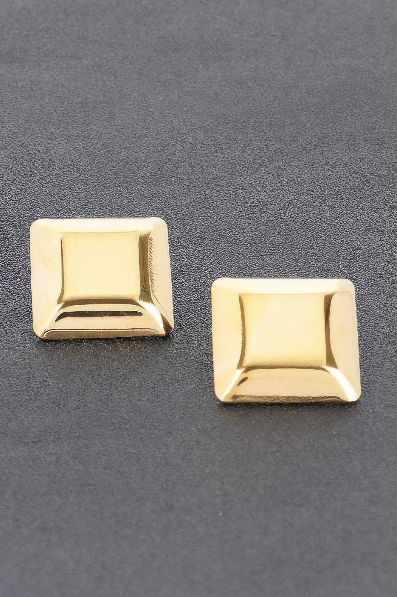 Gold Plated Metal Earring - JUST - JEN BOUTIQUE