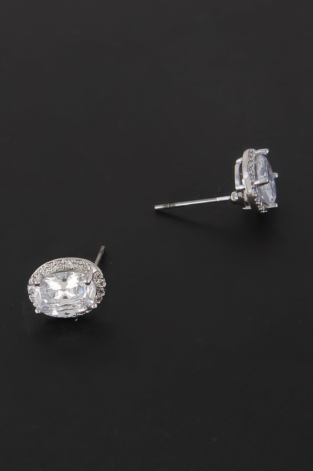 Oval Rhinestone Queen Inspired Earrings - JUST - JEN BOUTIQUE