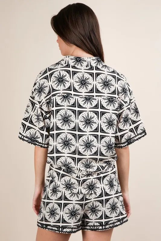 VERY J Plus Size Tropical Printed Shirt Top & Shorts Set - JUST - JEN BOUTIQUE