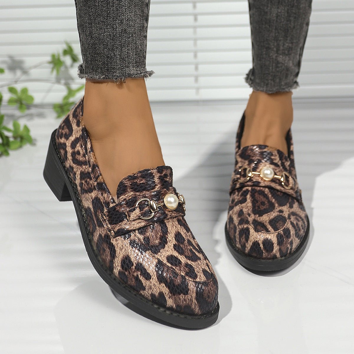 Round Toe Block Heel Loafers - JUST - JEN BOUTIQUE