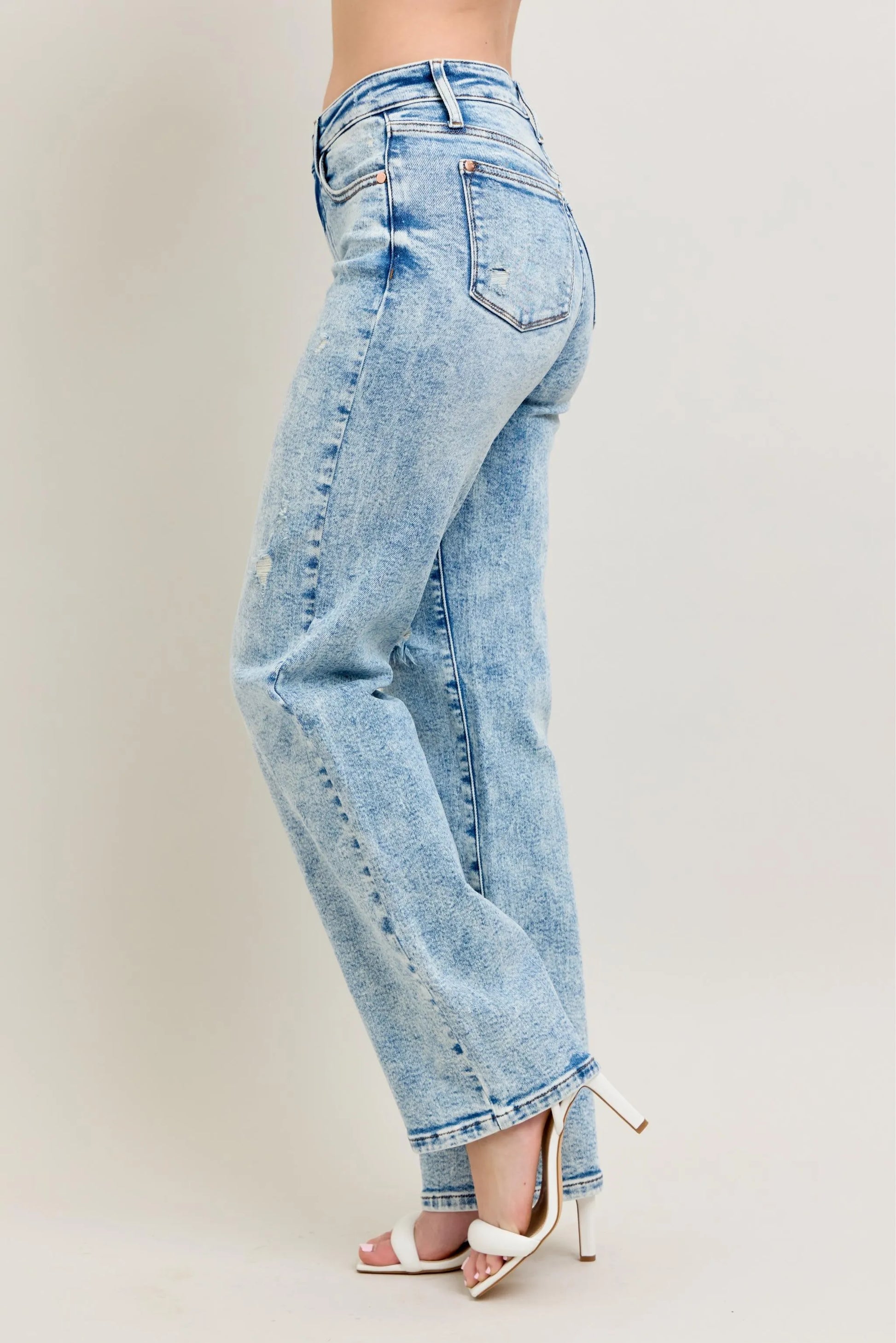 Judy Blue Full Size Hw Mineral Wash Destroy 90's Straight Jeans Plus Size - JUST - JEN BOUTIQUE